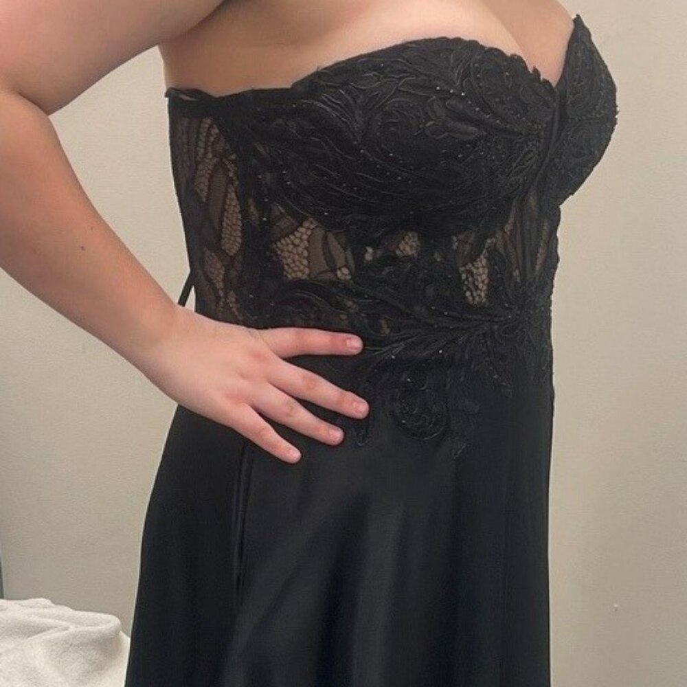 Blondie Nites - Size 16 - Black Satin A-Line Dress - Picture 2 of 6